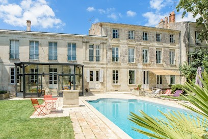 L'Esprit Du 8, Chambre d'Hôtes à Rochefort
