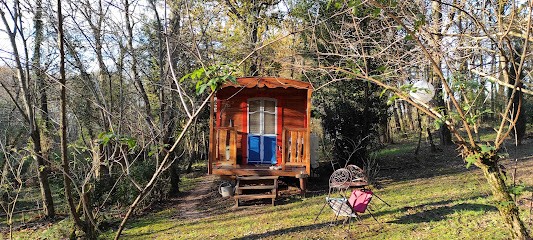La p'tite forêt du Viaduc, Chambre d'Hôtes à Genouillac