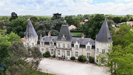 Chateau Du Bois De La Noe, Chambre d'Hôtes à Bouaye