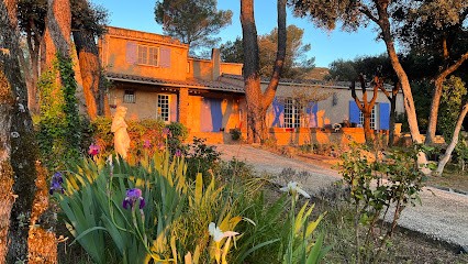 Bastide Lou Pèbre D’Aï, Chambre d'Hôtes à La Roquebrussanne