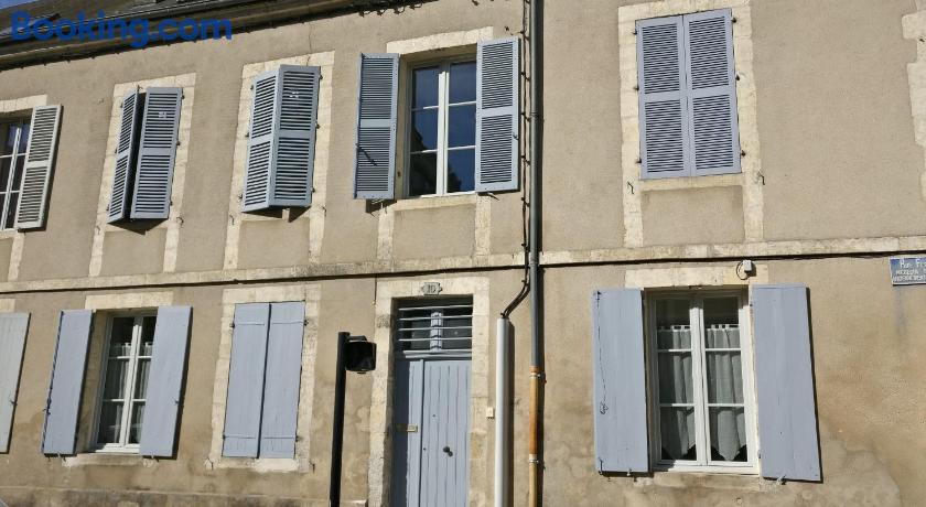 La Maison D'aristide Location De Vacances à Bourges