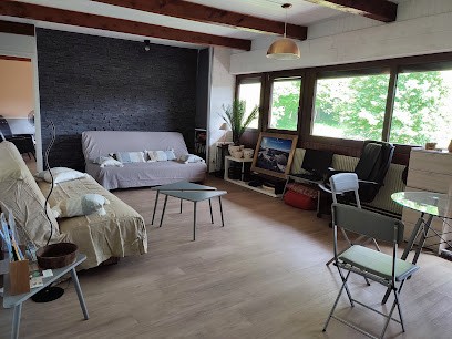 Refuge Bien-être, Location de Vacances à Murat-le-Quaire