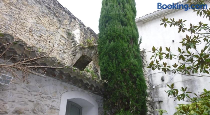 Le Cloitre du Couvent, Chambre d'Hôtes à Villeneuve-lès-Avignon