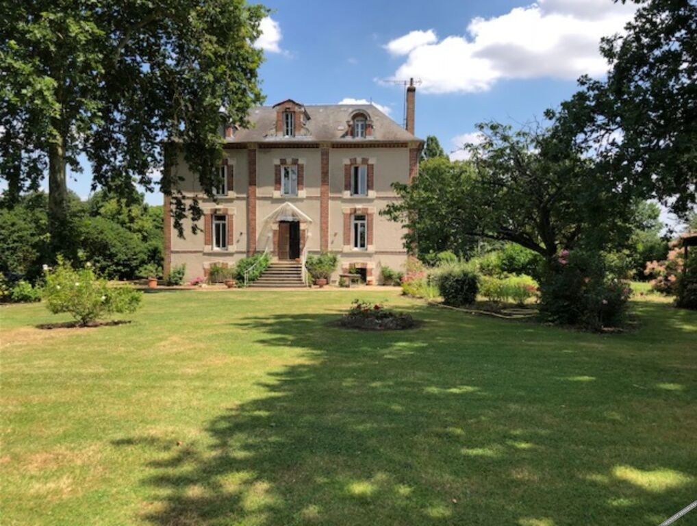 Domaine des Trois Chênes, Chambre d'Hôtes à Saint-Jean-Froidmentel