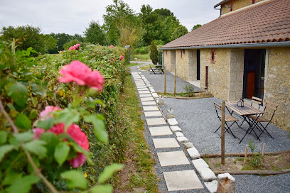 L'orée Du Bois Gaubau Chambre D'hôtes à Doué-en-Anjou