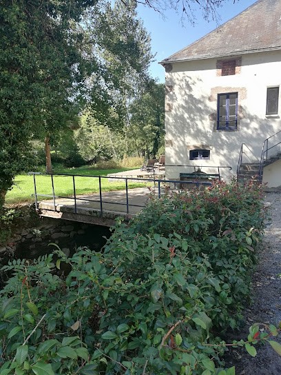 Le Moulin du Breuil, Chambre d'Hôtes à Pionnat