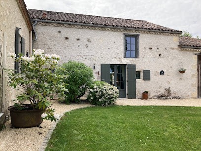 Chambre D'Hôtes La Ferme Buissonniere Bardou, Chambre d'Hôtes à Bardou
