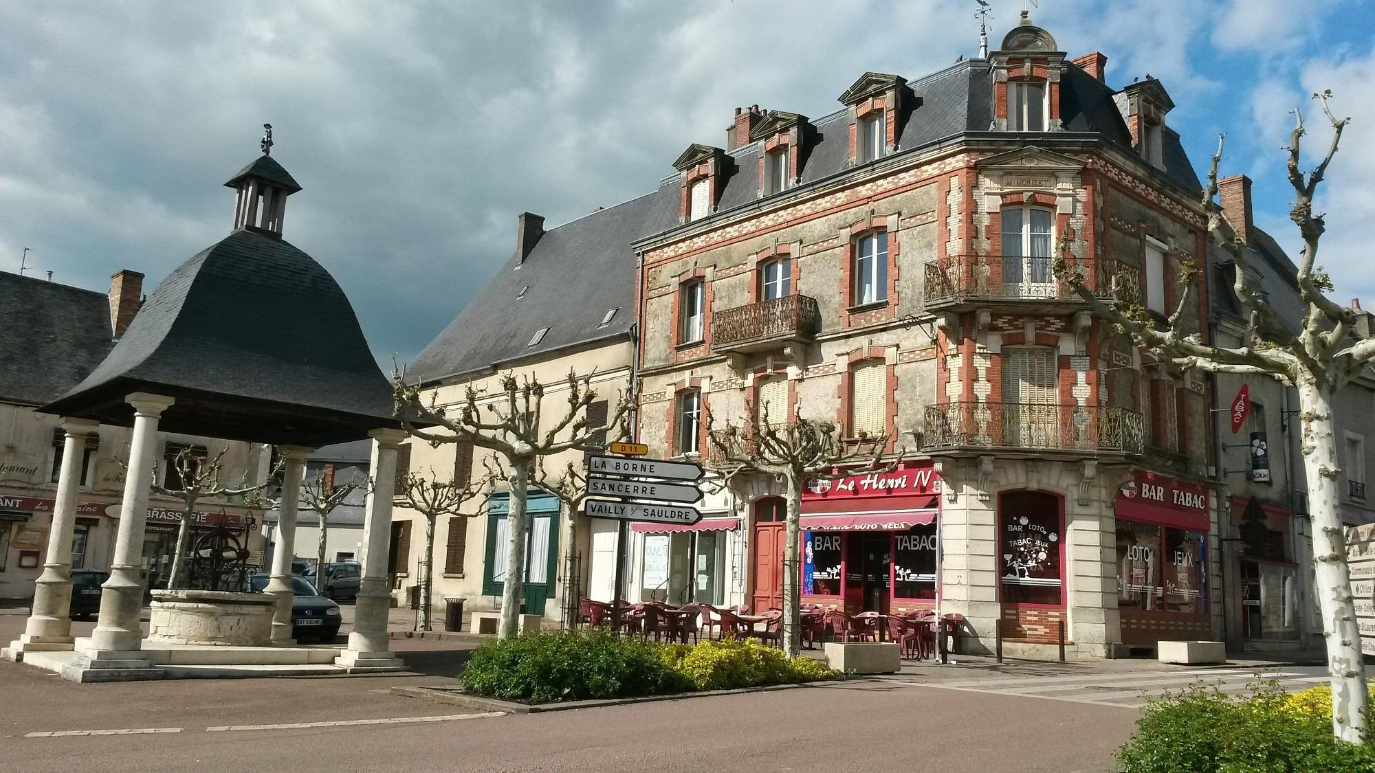 Demeure des Tanneries, Chambre d'Hôtes à Henrichemont