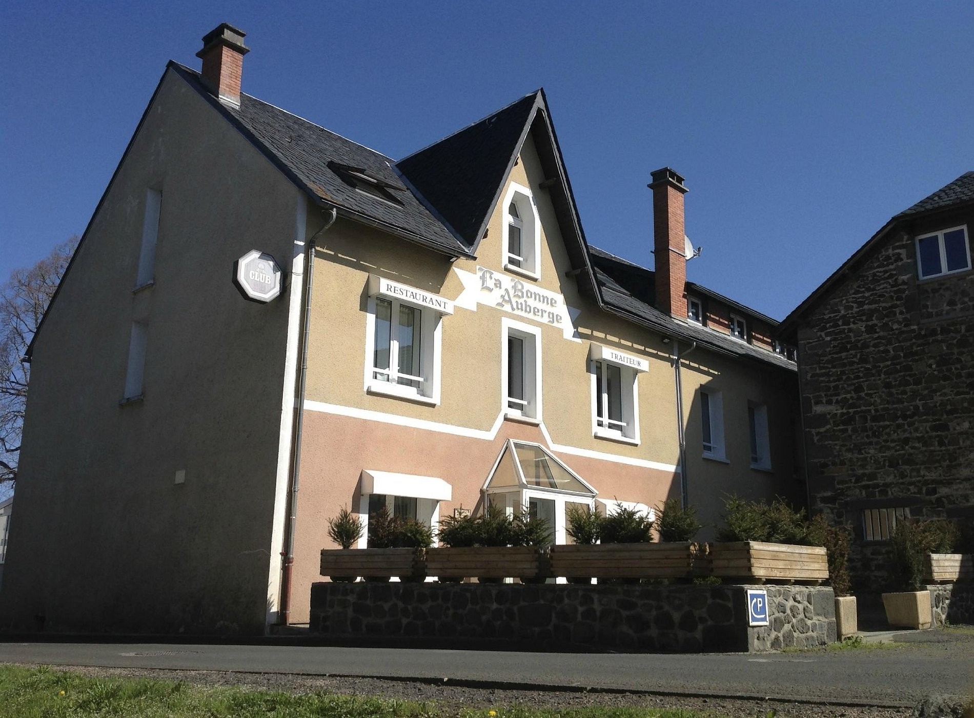 The House of Maidara, Chambre d'Hôtes à Olby