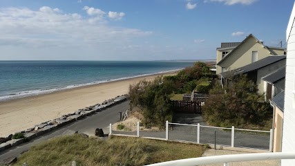 Les Pieds Dans L'eau, Chambre d'Hôtes à Bréhal