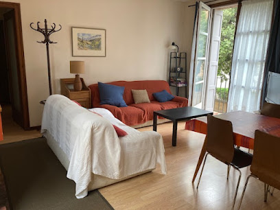 Les Trois Balcons, Location De Vacances à Prades