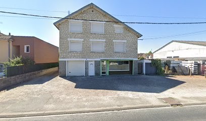 Emi House, Location de Vacances à Malemort