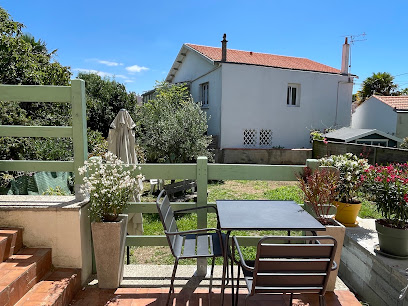 Les Studios Du Chemin Vert, Chambre D'hôtes à la Rochelle