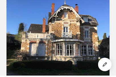 Abbey Road Le Thoureil Maison de vacances, Location de Vacances à Gennes-Val-de-Loire