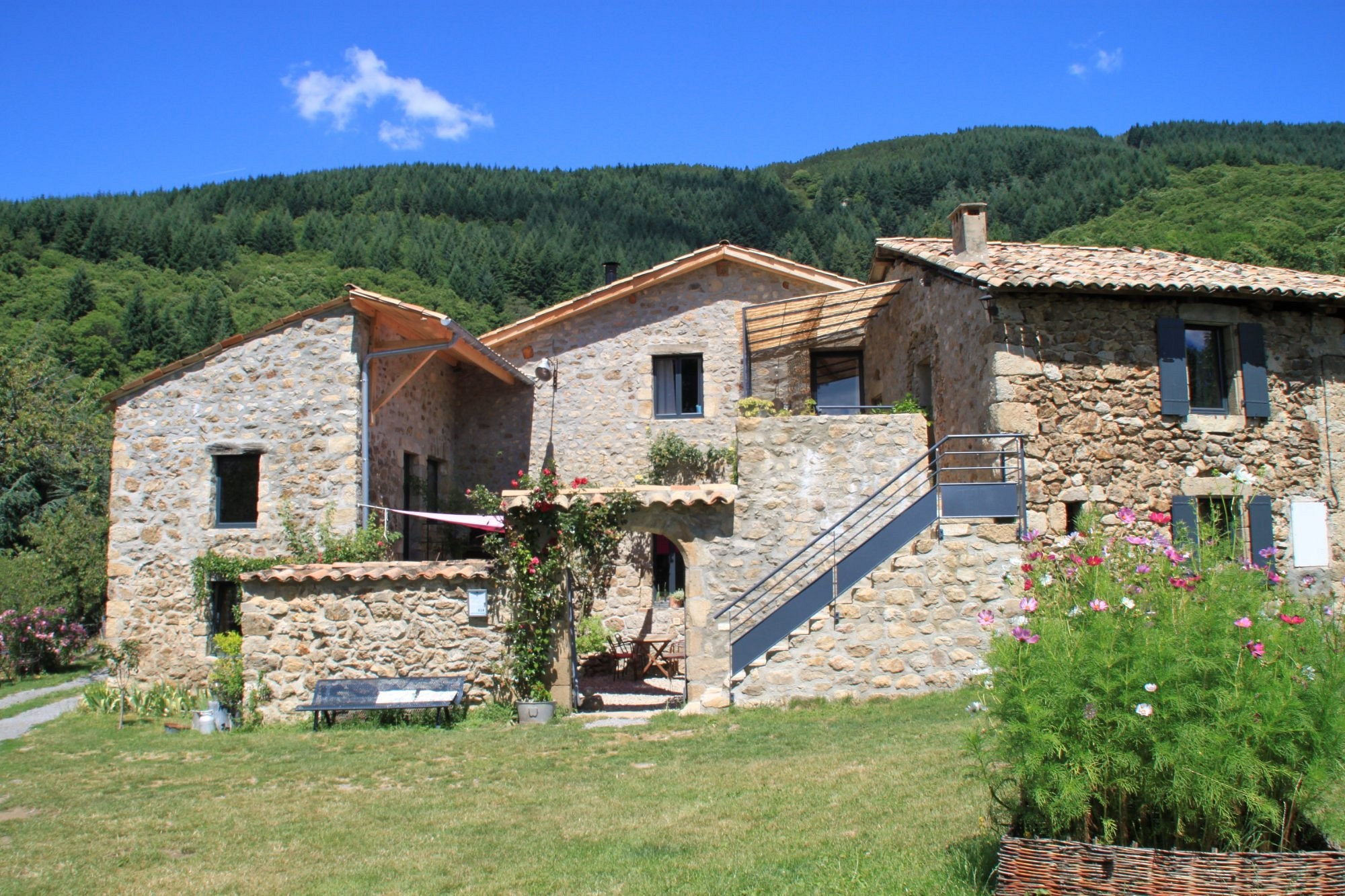 La Demeure Des Maîtres, Chambre d'Hôtes à Chirols