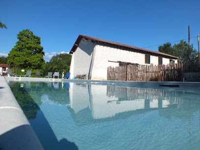 Chambres D'hôtes Du Domaine De La Loge, Chambre d'Hôtes à Montverdun