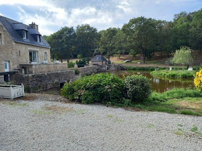 MOULIN DE CONAN, Chambre d'Hôtes à Plougoumelen