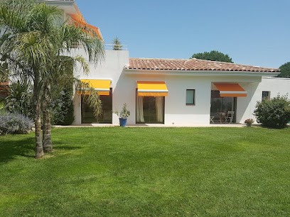 Villa du Parc : Chambre d'hôtes de standing avec piscine Pyrénées-Orientales, Au pied des Albères, proche mer et Collioure, Chambre d'Hôtes à Sorède
