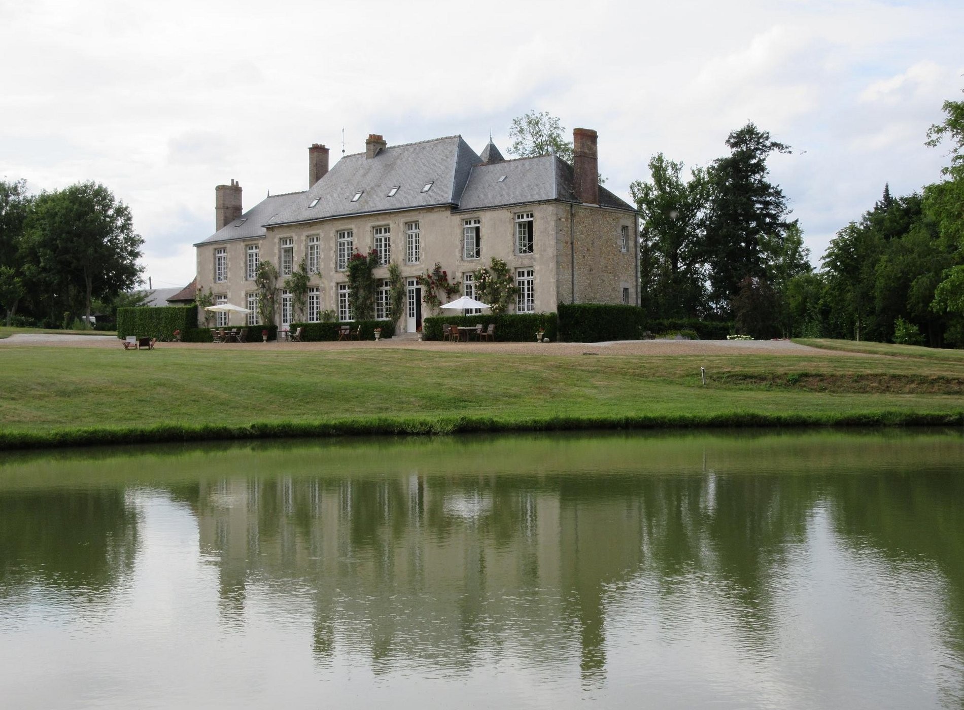Château de Sarceaux, Chambre d'Hôtes à Valframbert