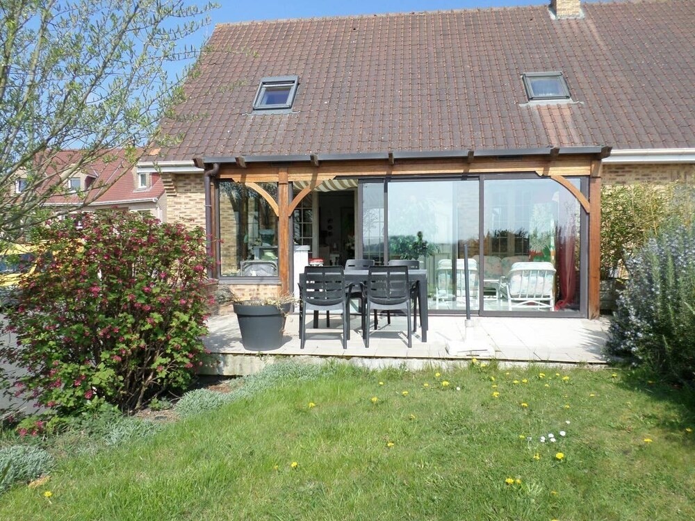 Chambre Dans Maison Atypique, Chambre d'Hôtes à Ferques