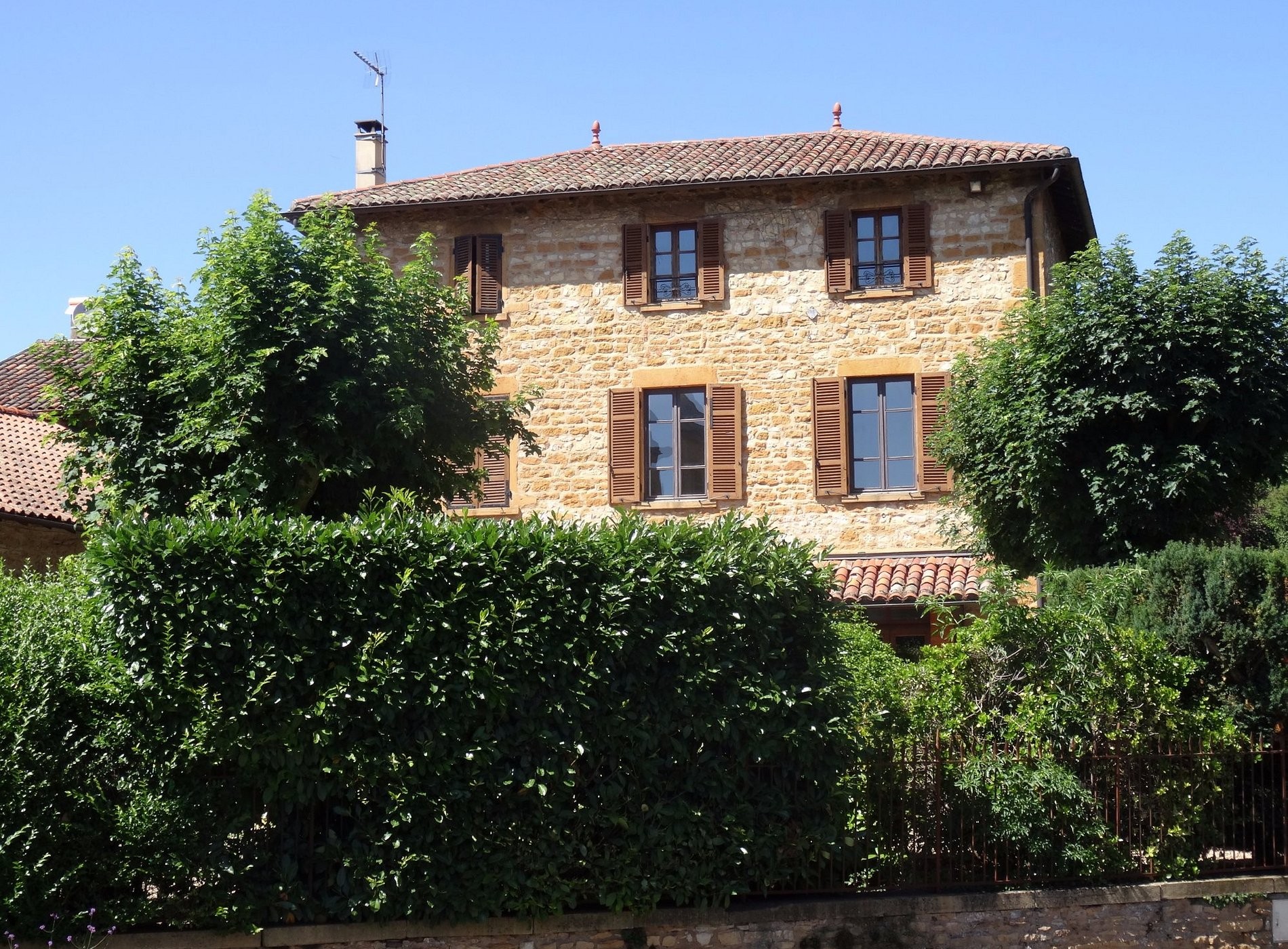 Le Domaine De Canelle, Chambre d'Hôtes à Charnay