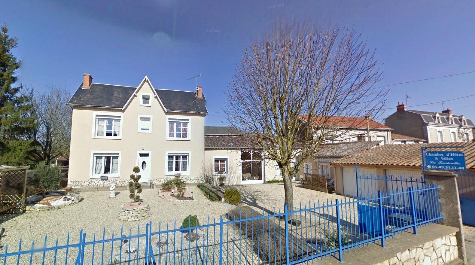 The Doves Bed & Breakfast, Chambre d'Hôtes à Chabournay