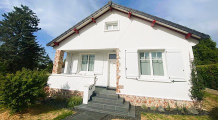 Villa Valentine : Location maison individuelle meublée T3 classée 4 étoiles, Location de Vacances à Néris-les-Bains