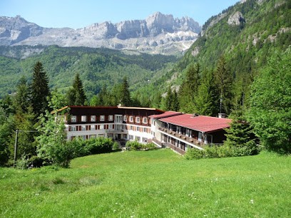 Maison Familiale Vacances Pour Tous, Chambre d'Hôtes aux Houches