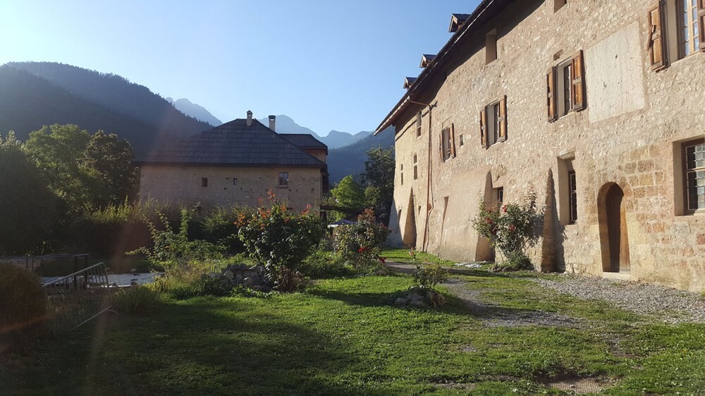 Boscodon, Chambre d'Hôtes à Crots
