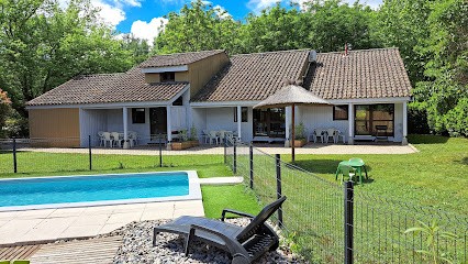 Gite les Petits Chassezac : Location famille jusqu'à 6 pers., piscine proche Vallon-Pont-d'Arc, Gorges d'Ardèche, Sud Ardèche, Location de Vacances à Grospierres