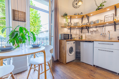 Studio Clemenceau, Location De Vacances à Aix-les-Bains