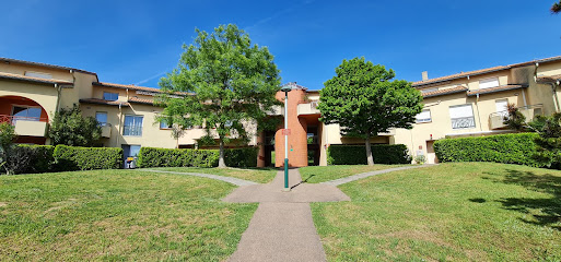 Au Petit Jardin Balmanais, Location De Vacances à Balma