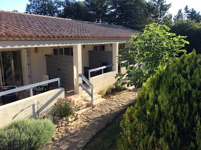 Like At Home, Chambre d'Hôtes à Parignargues