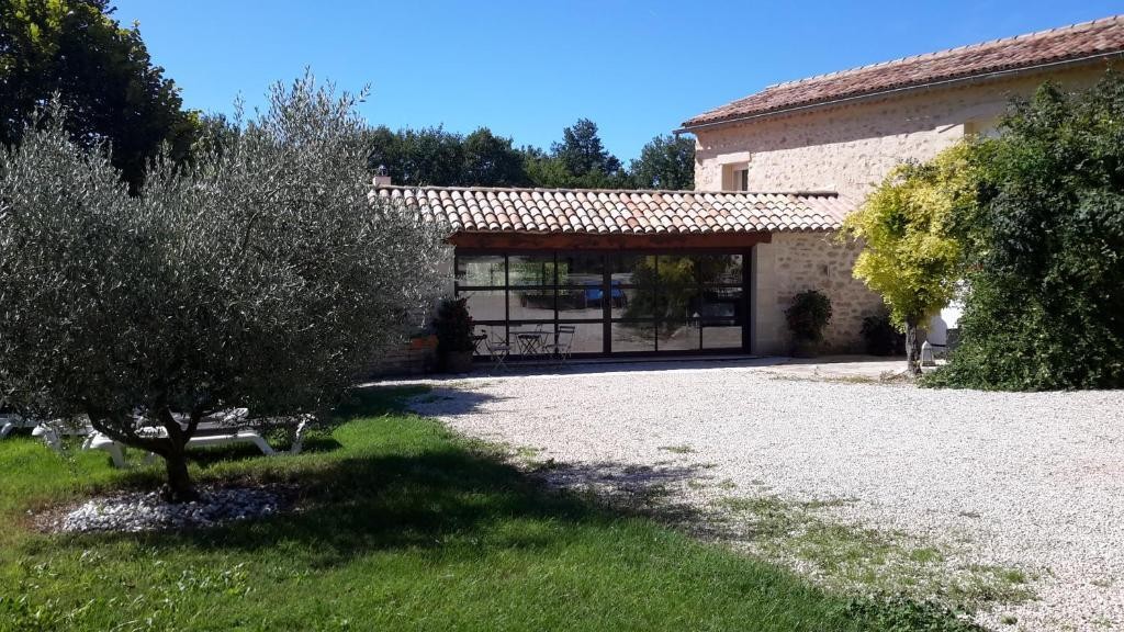 Chambres D'hôtes Le Vignoble CUCURON, Chambre d'Hôtes à Cucuron