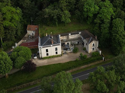 Le Château de la Barre, Chambre d'Hôtes à Mosnes