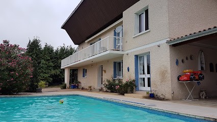 Le Logis Des Binchous, Chambre d'Hôtes à Villeneuve-de-Rivière