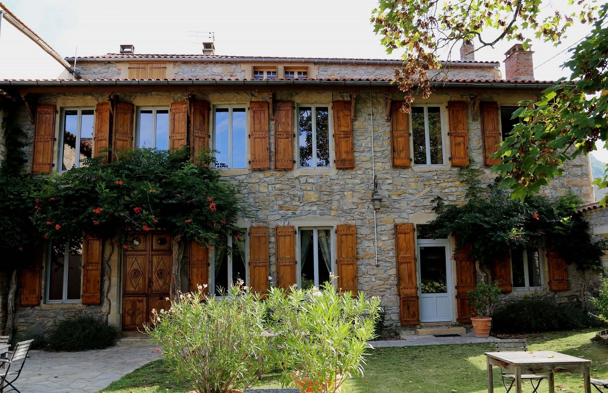 Les Tilleuls, Chambre d'Hôtes à Comprégnac