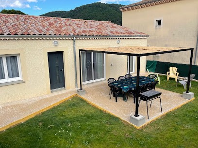 LA DOLCE VITA, Chambre d'Hôtes aux Ollières-sur-Eyrieux