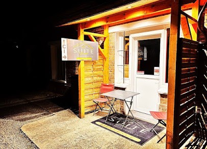 La Suite Privée : Gite 2 personnes, spa/sauna/jacuzzi, weekend romantique, située à 1h de Paris, Proche Rouen, Normandie, Chambre d'Hôtes à Évreux