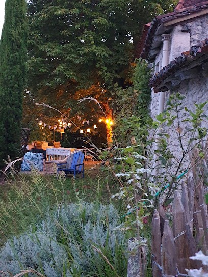Les chambres et le Gîte d'hôtes de Juillard, Chambre d'Hôtes à Nanteuil-Auriac-de-Bourzac