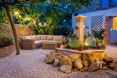 L'Ancien Mas Bouzige, Chambre d'Hôtes à Allègre-les-Fumades