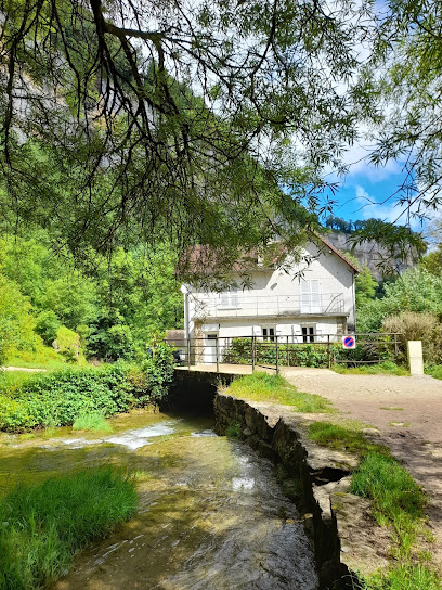 Gîte Au Pied De La Cascade, Location De Vacances à Baume-les-Messieurs