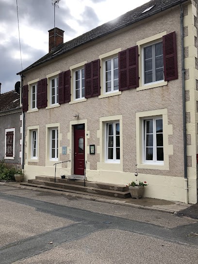 b&b le voyageur, Chambre d'Hôtes à Saint-Bonnet-Tronçais