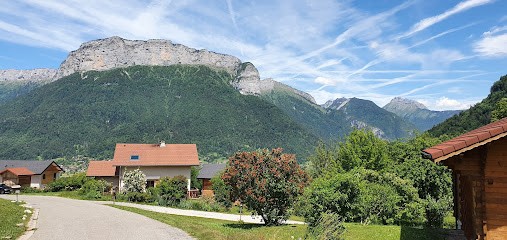 GÎTE ENTRE ANNECY & ARAVIS, Maison d'Hôtes à Alex
