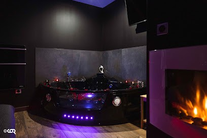 Love room Alex'capade romantique, Location de Vacances à Cours