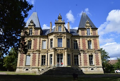 Château Des Metairies, Chambre d'Hôtes à Pougues-les-Eaux