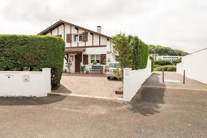 Chambre D'hôtes Et Petit Déjeuner à Socoa, Chambre d'Hôtes à Urrugne