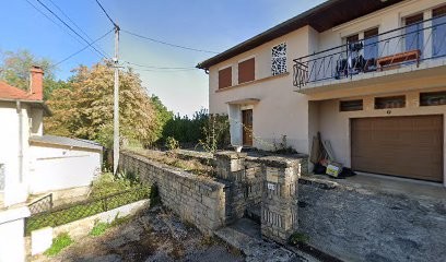 le domaine du parc thermal, Chambre d'Hôtes à Lons-le-Saunier