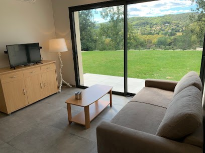 Entre Rivière Et Forêt, Location de Vacances à Vallon-Pont-d'Arc