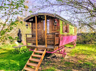 Family Ecolodge, Chambre d'Hôtes à Batilly-en-Puisaye